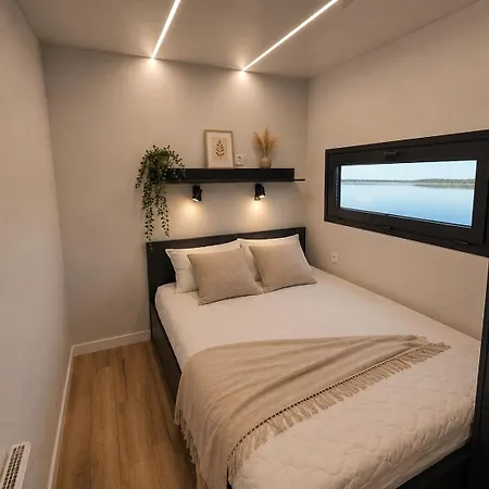 Botel Houseboat Warszawa - Zegrze